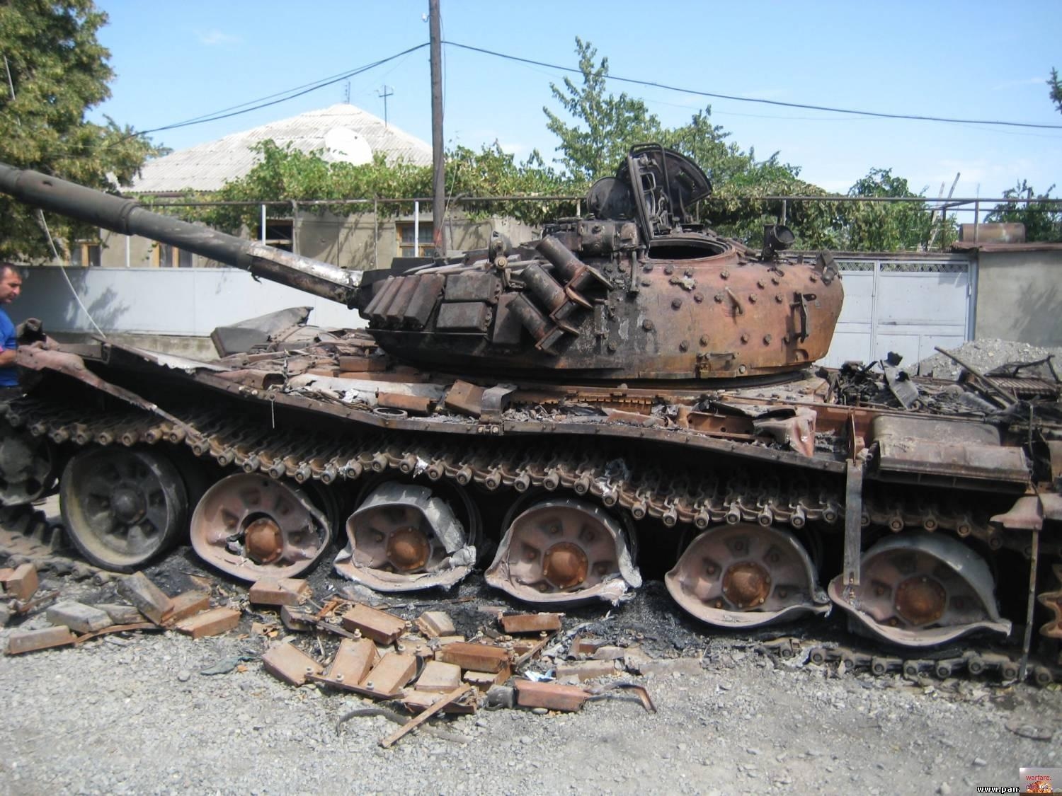 7033143