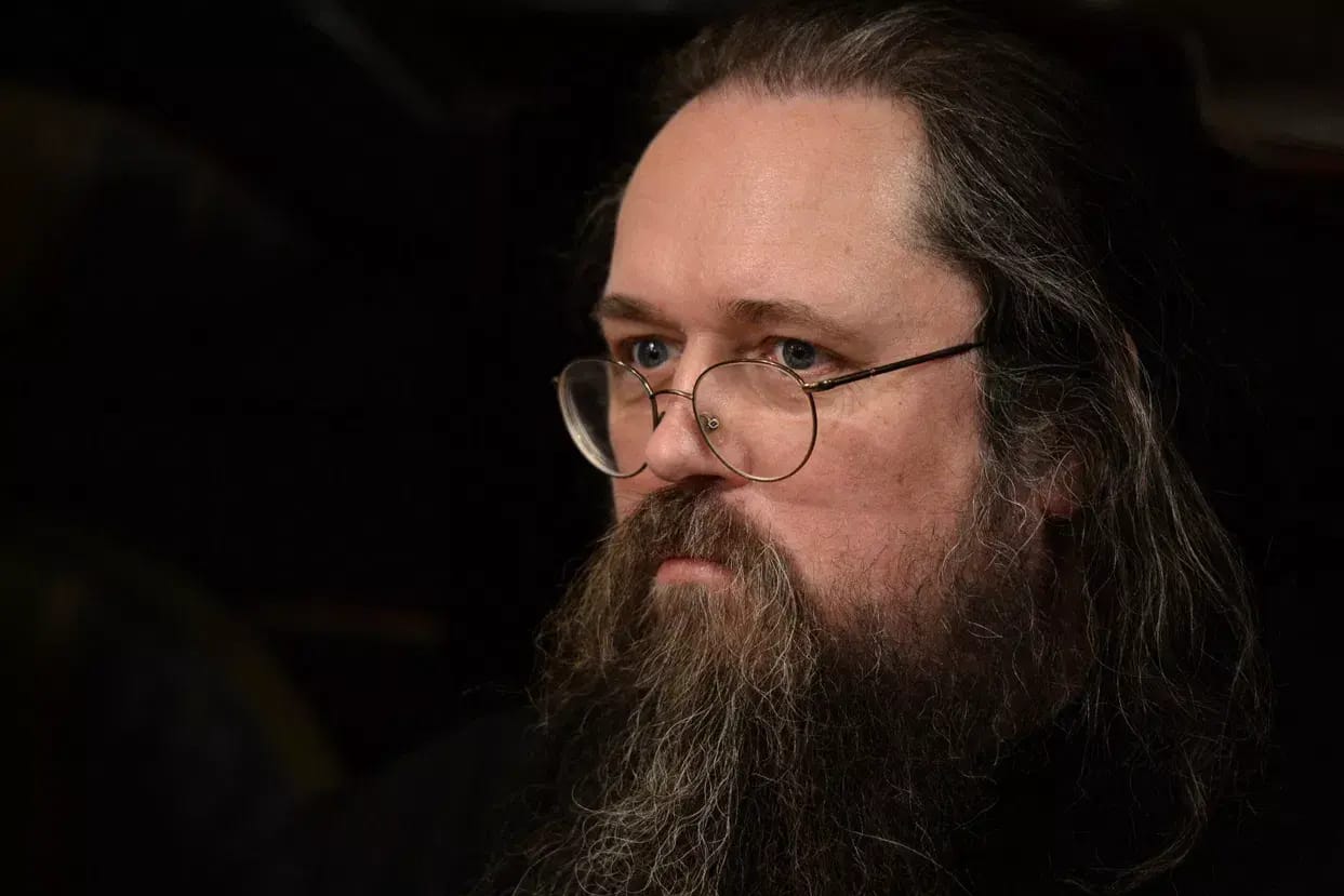 Культ мощей. Андрей Кураев — о мобилизации святынь, политических задачах Кирилла и РПЦ