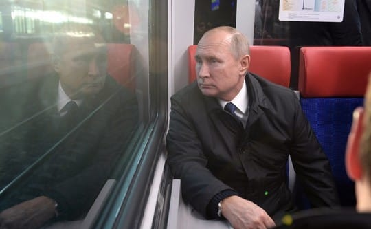 Поезд тронулся, но совсем не в Крым. Леонид Радзиховский о том, почему Путин уже проиграл новому поколению